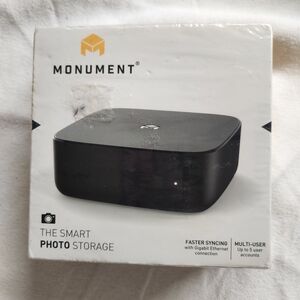 Monument Smart Photo Storage Hub NIB WiFi Backup Device Gigabit Ethernet